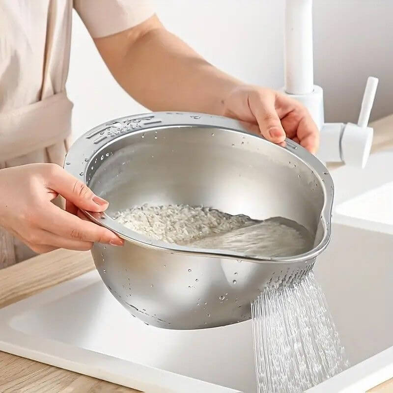 Lava-Arroz e Escorredor em Inox InnovaRice - Diga Adeus à Bagunça na Pia e Prepare Seus Alimentos Com Leveza, Praticidade e Higiene!